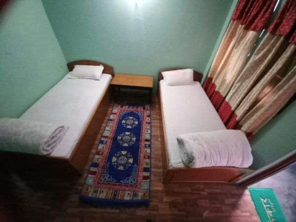 Kathmandu: 7 Days Ghorepani Poonhill & Ghandruk Private Trek - Cultural Insights and Local Customs