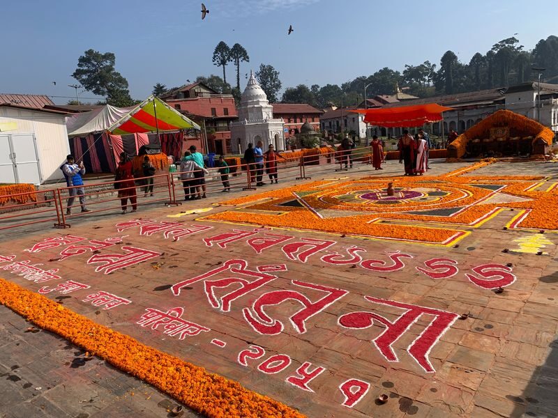 Kathmandu 7 UNESCO Sites Full-Day Tour with Local Insights - Kathmandu Durbar Square: the old city’s public rooms