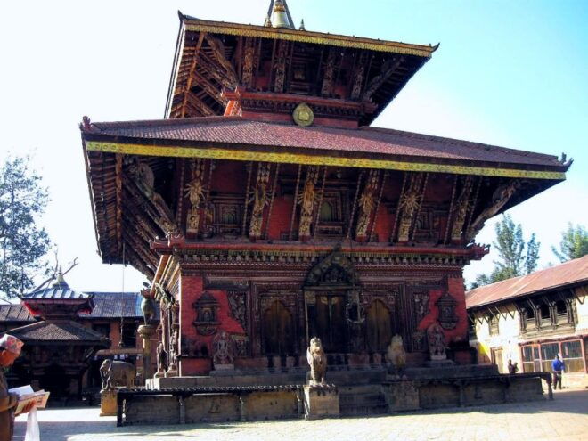 Kathmandu : 7 UNESCO World Heritage Sites Tour - Bhaktapur Durbar Square