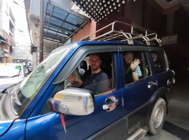 Kathmandu : Airport Pick up or Drop off by Private Vehicle - Tips for a Smooth Experience