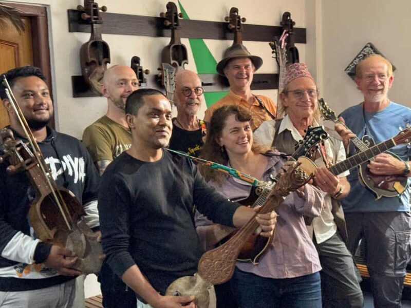 Kathmandu: Bhaktapur Clay Art, Nepali Lunch and Folk Music - Exploring Bhaktapur Durbar Square