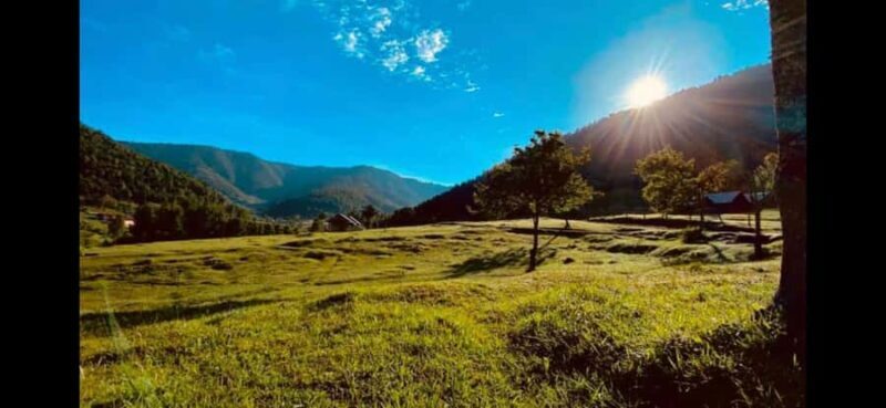 Kathmandu: Chitlang Wine Tasting Tour with Lunch & Guide - Tasting Nepalese Wines: Reds, Whites & Fruit Wines