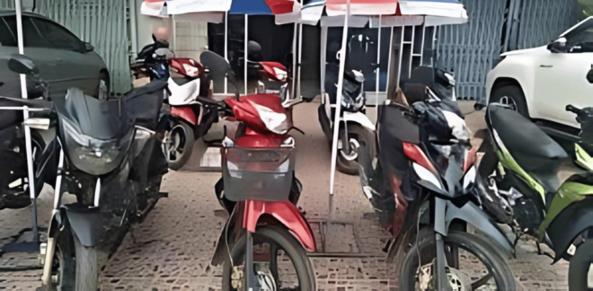 Kathmandu: City Tour With Bike or Scooter Rental - Optional Guided Service