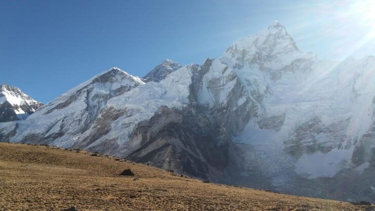 Kathmandu: Everest Base Camp Helicopter Tour With Breakfast - Key Points