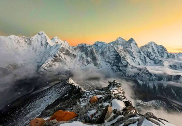 Kathmandu: Everest Base Camp Helicopter Tour With Transfers - The Sum Up