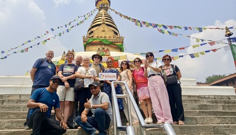 Kathmandu: Full Day 7 UNESCO & Arati Tour with Lunch - Private/Group - Swayambhunath: a hilltop start