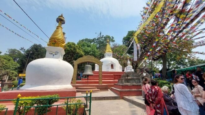 Kathmandu: Guided Walking Tour of Thamel Neighborhood - Taking in the Spiritual Ambiance