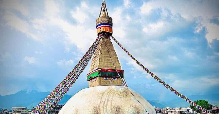 Kathmandu: Morning Yoga & Kathmandus UNESCO Sites Tour - Itinerary Highlights