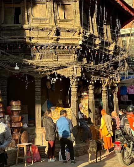 Kathmandu Old City Tour: Asan Bazaar Evening Walking Tour - Itinerary Details