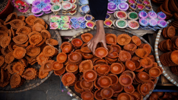 Kathmandu: Palace, Garden, Market & Stupa Near Thamel Tour - What to Expect