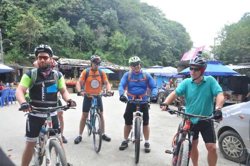 Kathmandu tour WITH FREE LUNCH - The Highlights and Scenic Stops