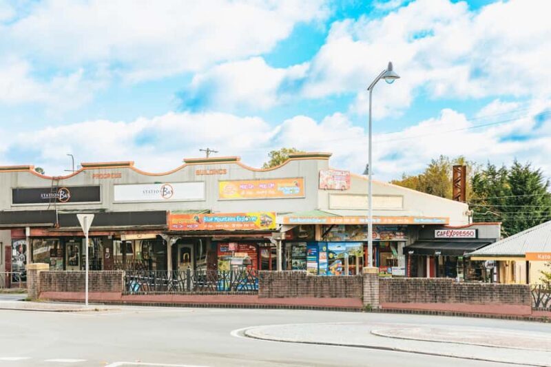 Katoomba: Lyrebird Hop-On Hop-Off and Scenic World Pass - The Hop-On Hop-Off Bus Experience