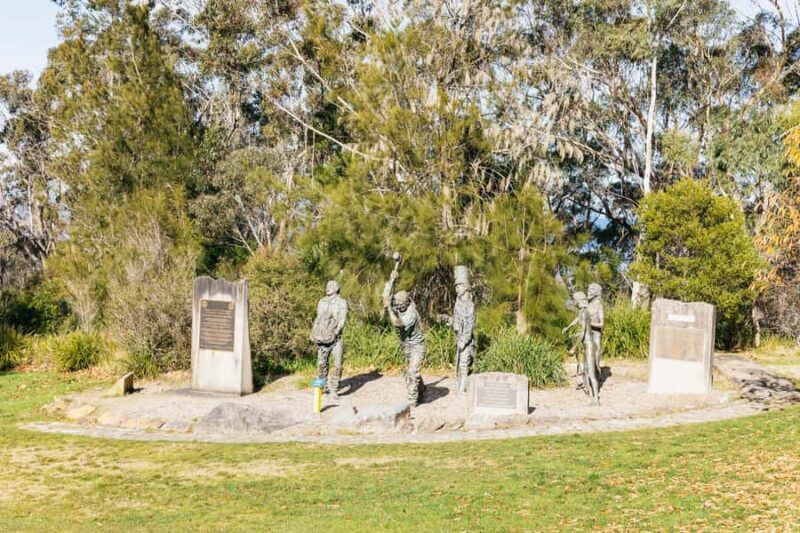 Katoomba: Lyrebird Hop-On Hop-Off and Scenic World Pass - What to Keep in Mind