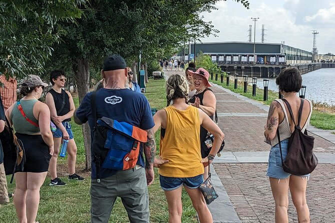 Katrina Story Guided 2 Hours Walking Tour - Tour Guide Certification and Training