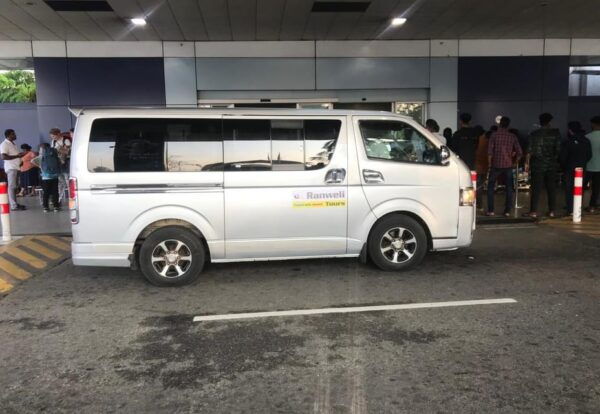 Katunayaka Bandaranaike Airport (CMB) to Negombo Drop - Experience Highlights
