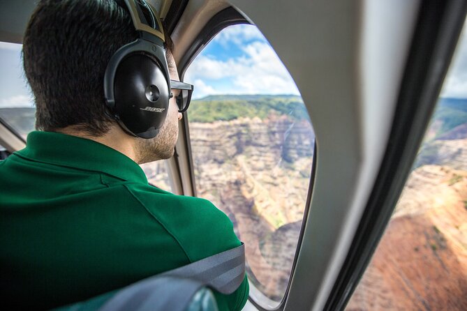 Kauai: Helicopter Tour Over Na Pali, Waimea Canyon, Waterfalls - Learn About Kauais Landscapes and History