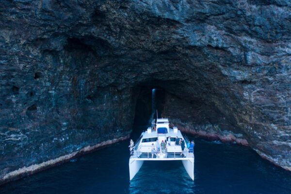 Kauai: Napali Sunset Dinner Cruise - Meeting Point and Essentials