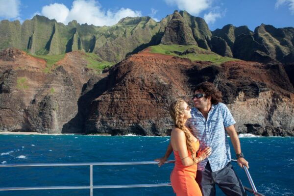 Kauai: Napali Sunset Dinner Cruise - Restrictions and Recommendations