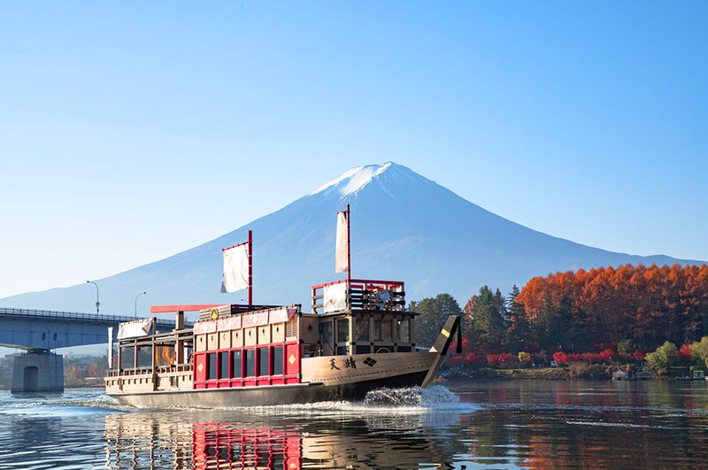 Kawaguchiko Fuji Panorama Ropeway 1-Day Small Group Tour - Lawson is a photo stop, with a safety reminder