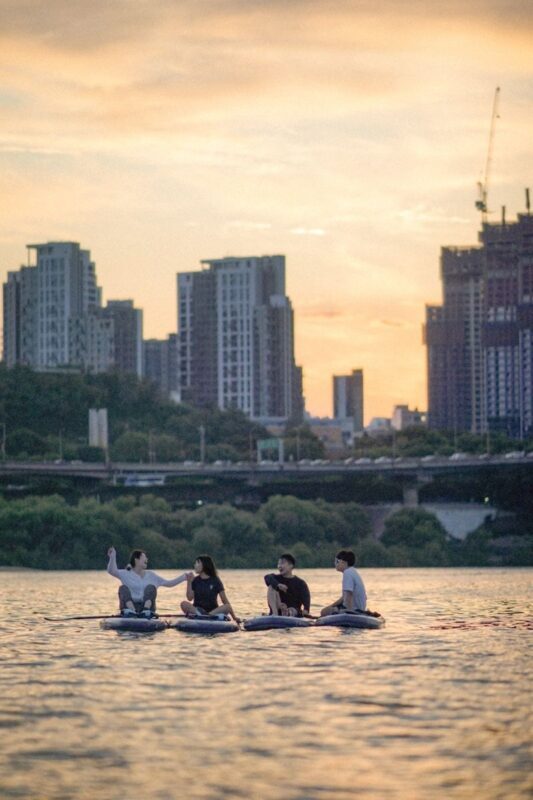 Kayak & Paddleboard Adventure on the Han River in Seoul - Pack for wet clothes, sun, and a phone you can put away