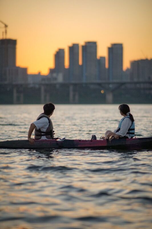 Kayak & Paddleboard Adventure on the Han River in Seoul - Should you book the Han River kayak or paddleboard session?