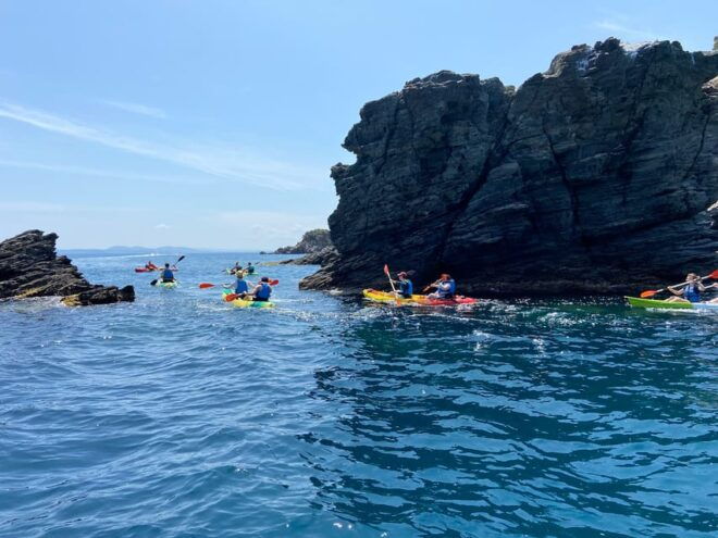 Kayak & Snorkel Tour to Platja De L'almadrava in Roses - Exploring Cap De Creus National Park