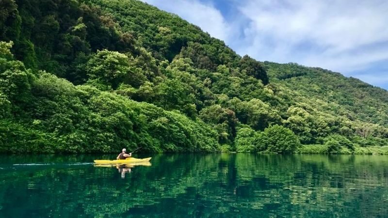 Kayak tour in Castel Gandolfo - Lake Albano, a quiet break from Rome