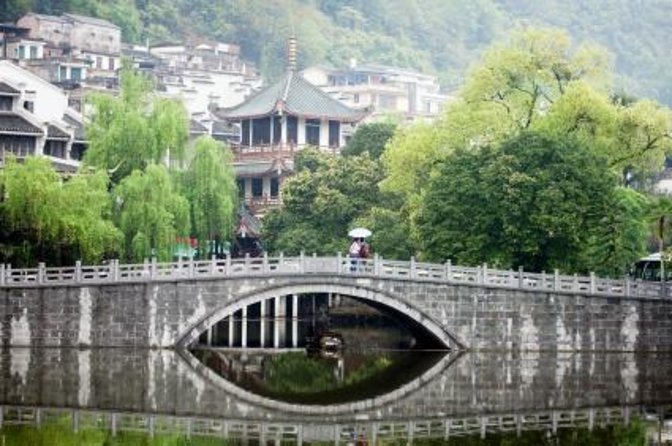 Kayaking Activity in Yangshuo Park, China - Inclusions