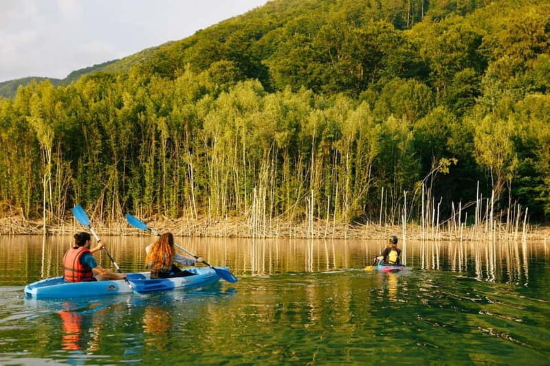Kayaking Adventure on Siriu mountain Lake - Exploring the Kayaking Adventure on Siriu Mountain Lake
