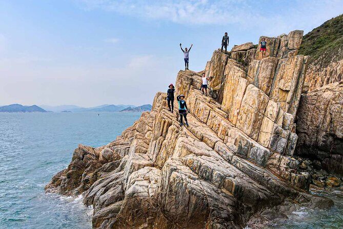 Kayaking Tour Crossing through Tunnel Cave in Hong Kong Geopark - The Sum Up