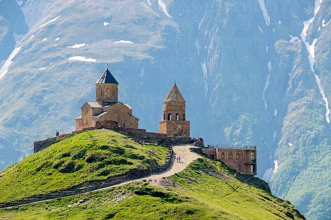 Kazbegi Amazing Tour - What to See