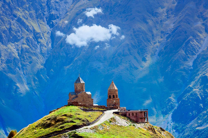 Kazbegi & Ananuri Full-Day Guided Historical Tour - Mountain views are the main event