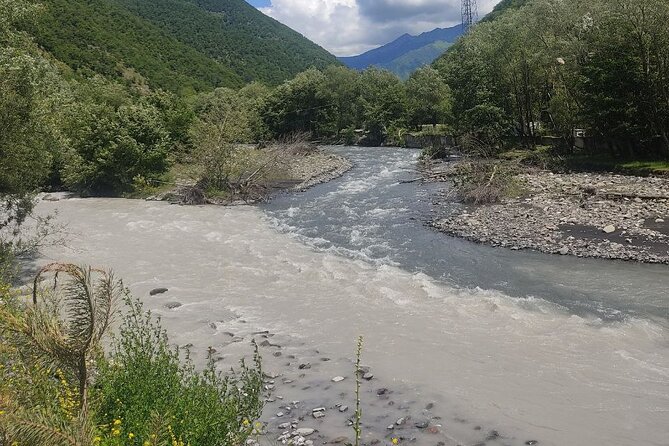 Kazbegi Gudauri Ananuri: Full Day Group Tour - Meeting Point Details