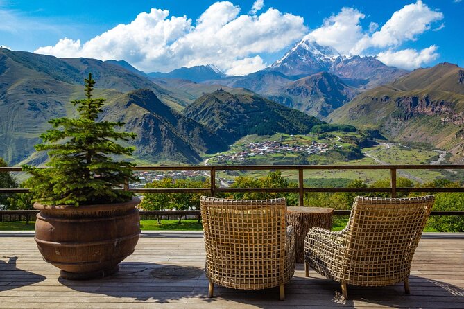 Kazbegi&Gudauri Small Group Tour Including Hotel Pick Up/Drop-Off - Key Stops