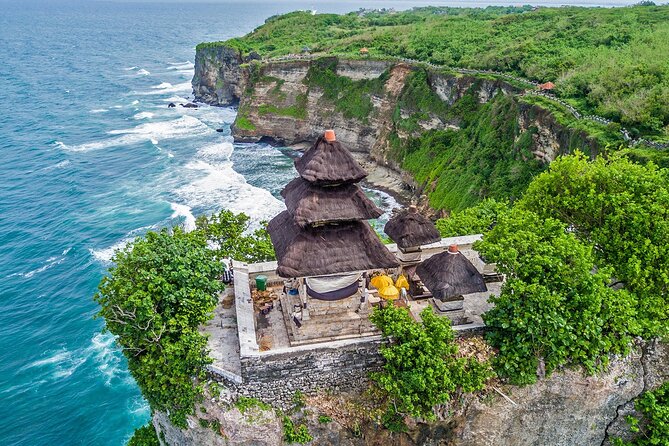 Kecak & Fire Dance Show At Uluwatu Temple All Inclusive - Highlights of the Kecak & Fire Dance Show