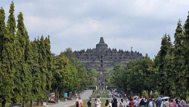 Kedung Kayang Waterfall & Borobudur Climb Include Ticket - Inclusions and Exclusions