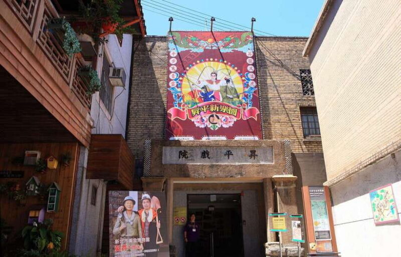 Keelung Shore Excursion 8H Jiufen & Shifen Private Tour - Who Is This Tour Best Suited For?