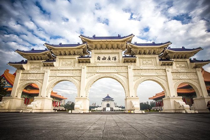 Keelung Shore: Taipei Private Tour (English Licensed Guide) - Tour Highlights