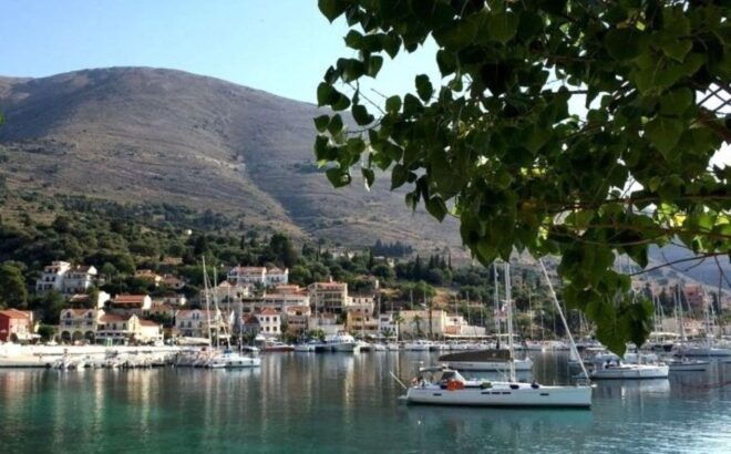 Kefalonia Adventures - Mystical Caves and Coastal Beauties - Discovering Melissani Lake
