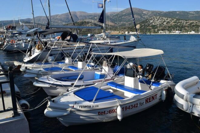 Kefalonia: Boat Rental (15HP Motorboat)-No License Required - Safety Equipment Provided