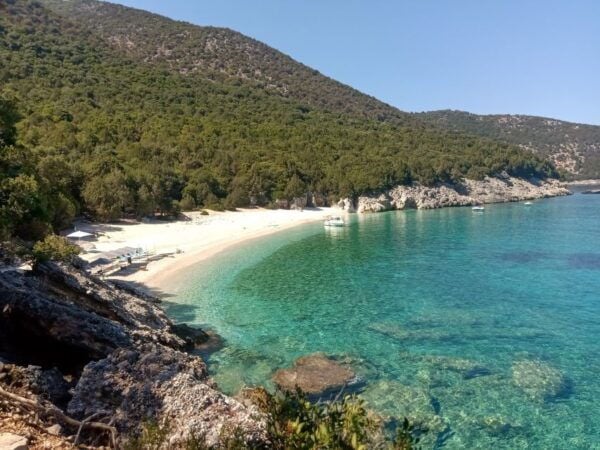 Kefalonia: Day Cruise From Sami to Koutsoupia Beach With BBQ - Customer Review
