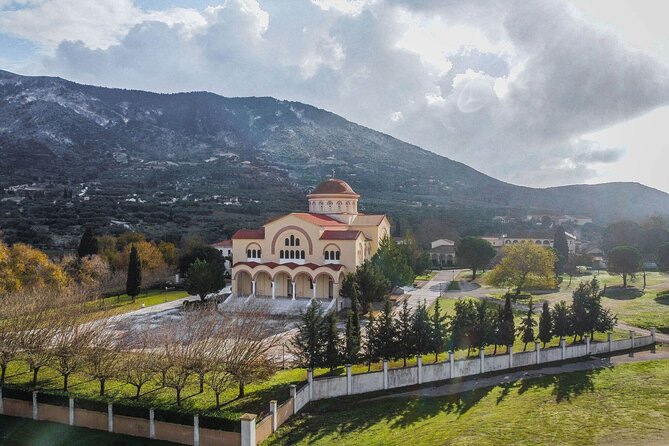 Kefalonia Highlights: Robola Winery, Melissani Lake & Fiscardo - Local Cuisine and Wine Tasting