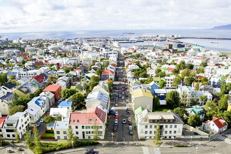 Keflavik Airport (Kef): Bus Transfer To/From Reykjavik - Booking Information