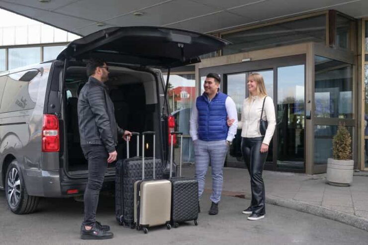 Keflavik Airport: Roundtrip Transfer To/From Reykjavik - Good To Know