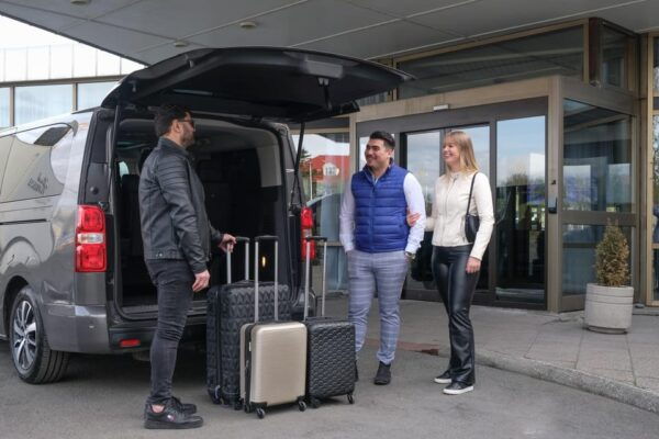 Keflavik Airport: Roundtrip Transfer To/From Reykjavik - Transfer Duration and Reliability