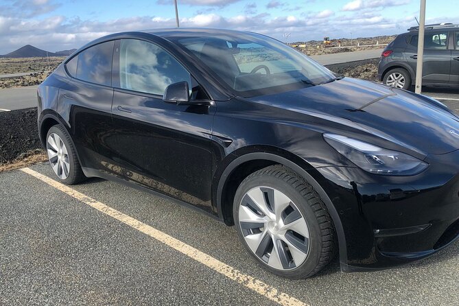 Keflavik: Private Airport Transfer to Reykjavik Hotels - Pricing and Booking Details