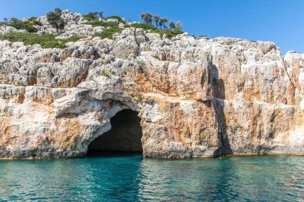 Kekova Boat Tour: Ancient Ruins and Swim in Crystal Waters - Delightful Outdoor Lunch
