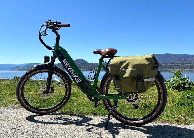 Kelowna E-Bike Gold Panning Expedition - Gold Panning Instruction