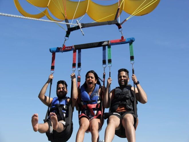 Kelowna: Early Bird Parasailing Expereince - Kelowna Location and Transportation