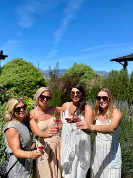Kelowna: East Kelowna Half Day Guided Wine Tour - Customer Ratings